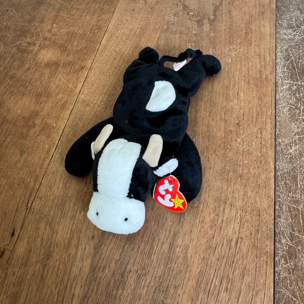TY Beanie Babies Original Cow Daisy 1993 Retired Beanbag Plush